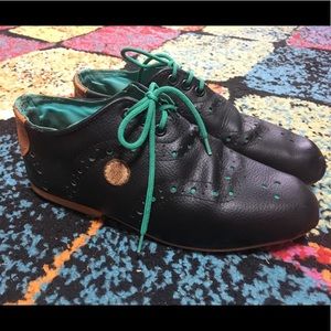 Gasp women’s black Oxford vintage inspired shoes